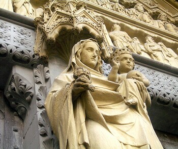Our Lady at the threshold of Westminster